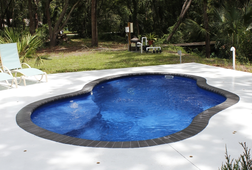 CRYSTAL COVE Pools Design | pool contractor tampa fl